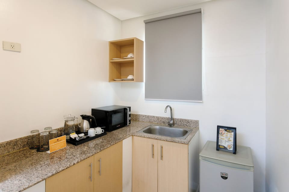 TWIN EXECUTIVE STUDIO | Microwave