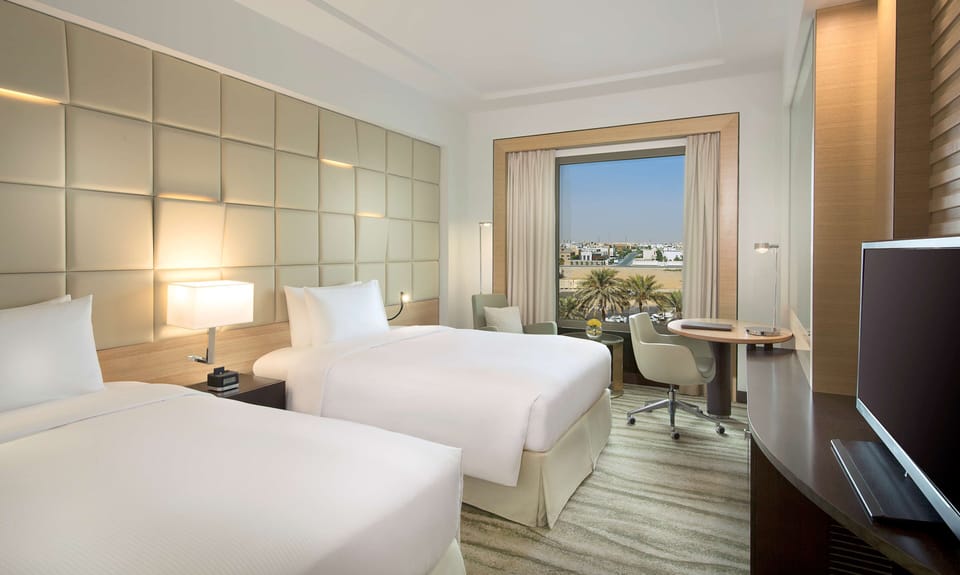 Premium bedding, in-room safe, desk, iron/ironing board