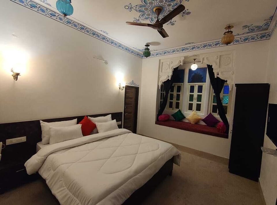 Luxury Room | Free WiFi