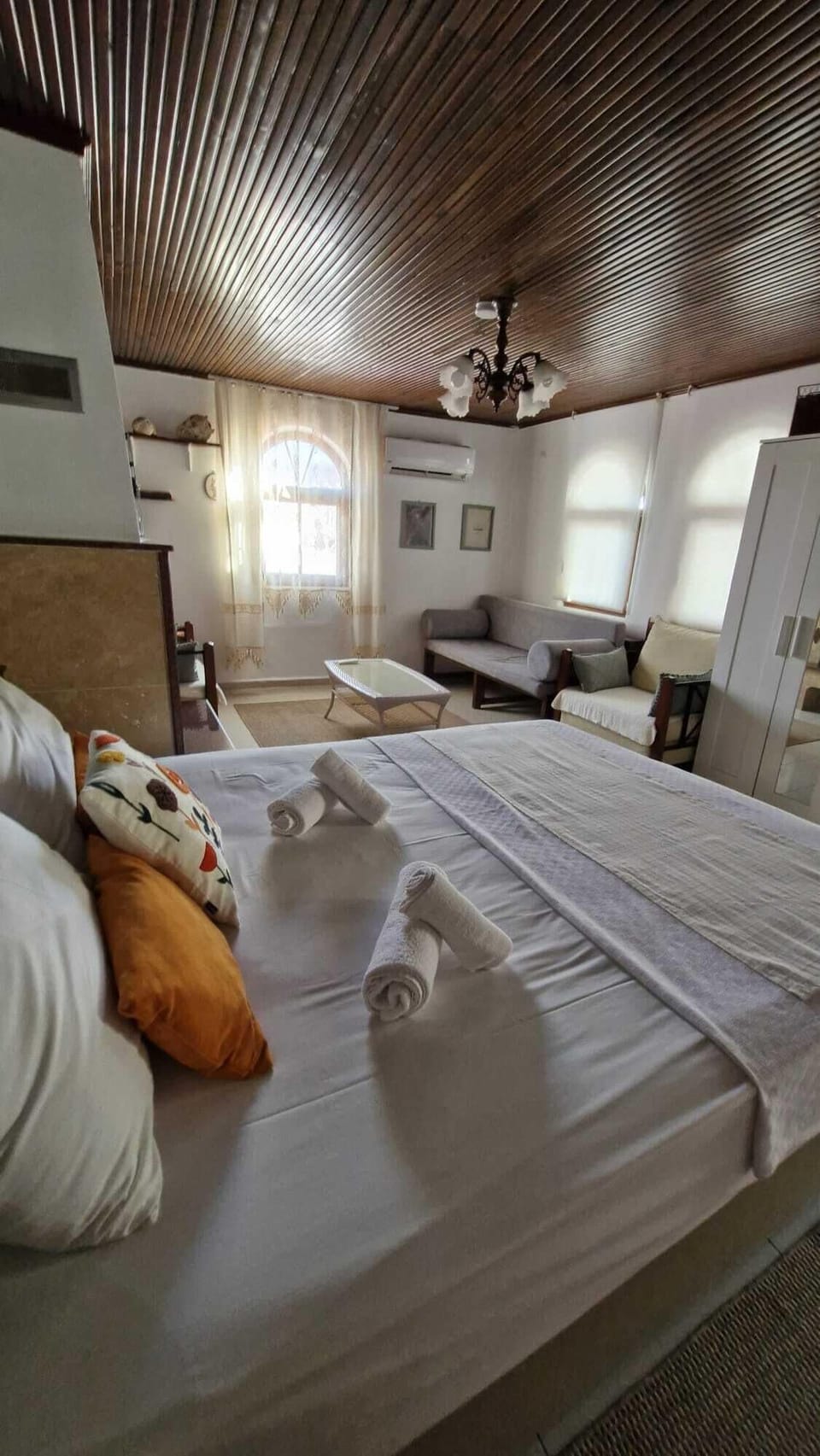 Family Room, Non Smoking, Partial Sea View | Free WiFi, bed sheets