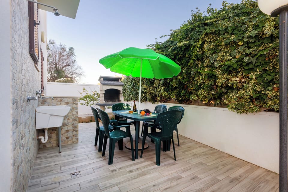 Villa, 3 Bedrooms, Smoking, Balcony | Outdoor dining