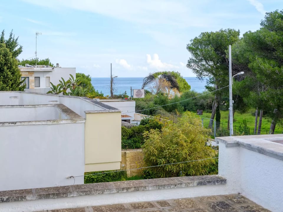House, 2 Bedrooms, Smoking, Balcony | Property grounds