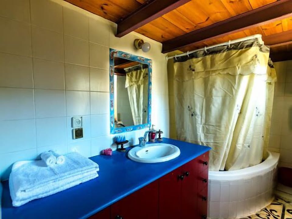 Family Room | Bathroom | Hair dryer