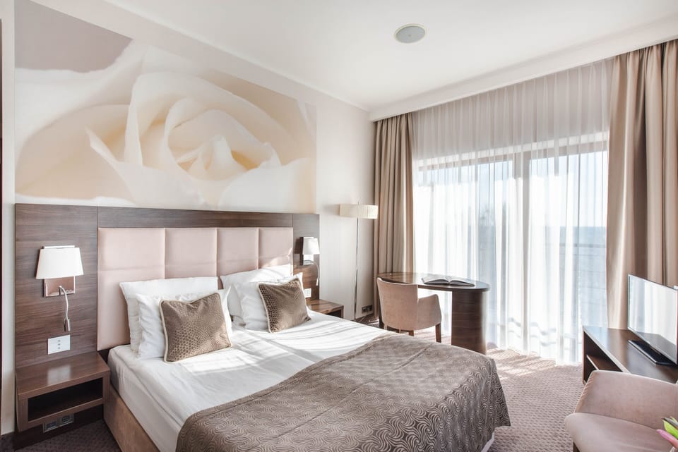 Premium Apartment | In-room safe, individually decorated, individually furnished, desk