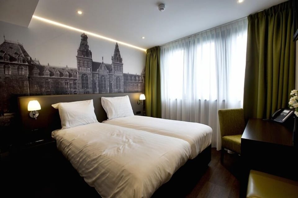 Deluxe Double or Twin Room | In-room safe, free WiFi, bed sheets