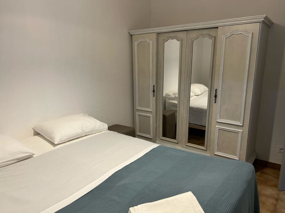 2nd Bedroom Upstairs
