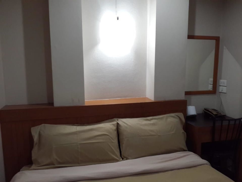 Standard Room | Blackout drapes, free WiFi