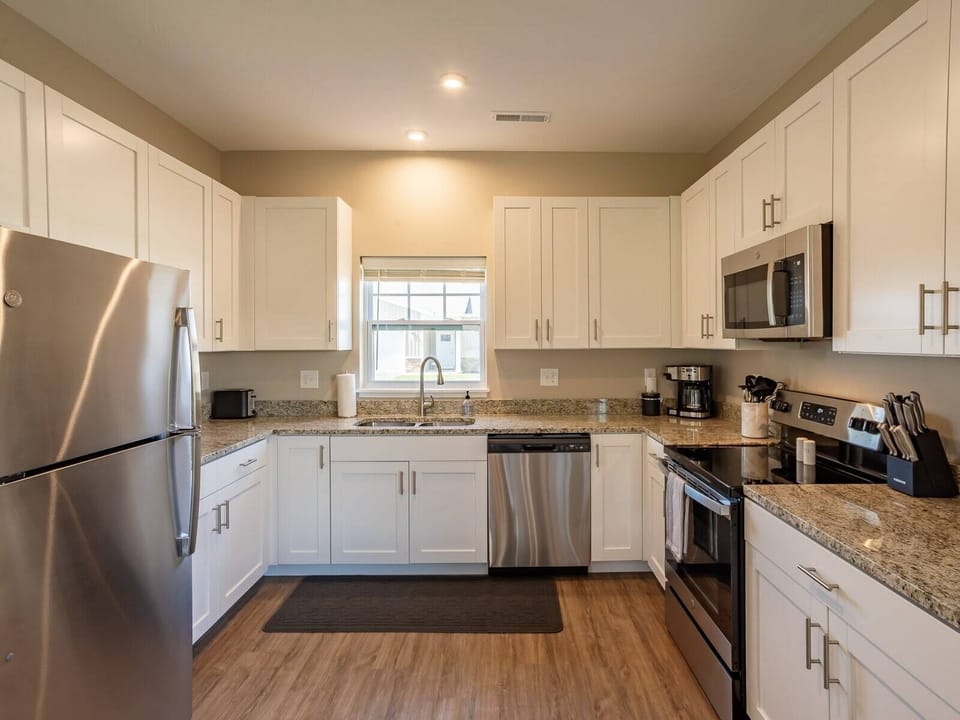 Fully Stocked Kitchen