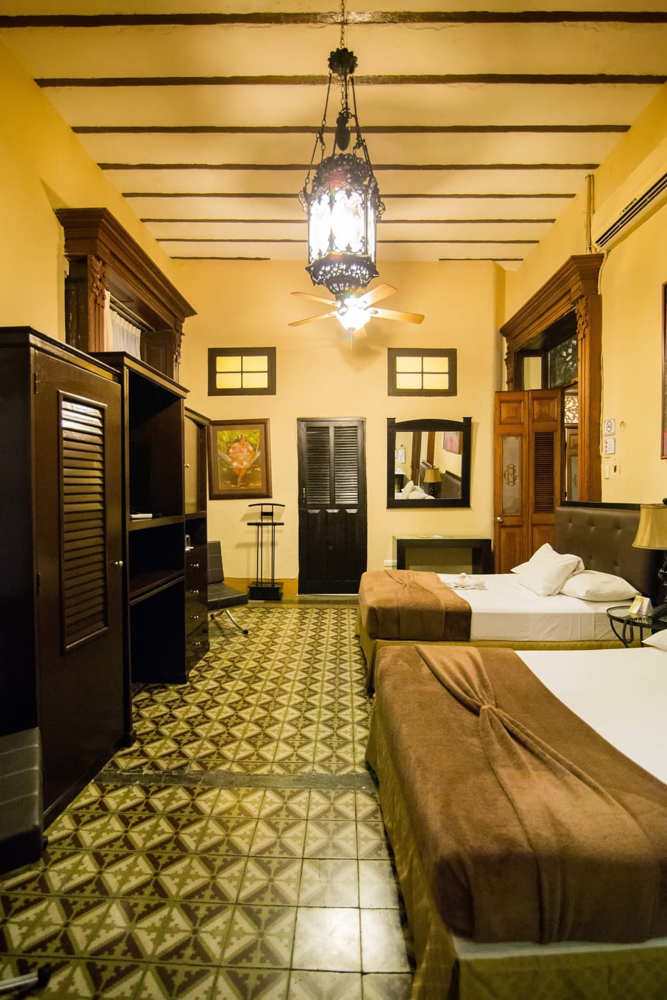 Standard Room, 2 Double Beds | Premium bedding, in-room safe, iron/ironing board, WiFi (free)