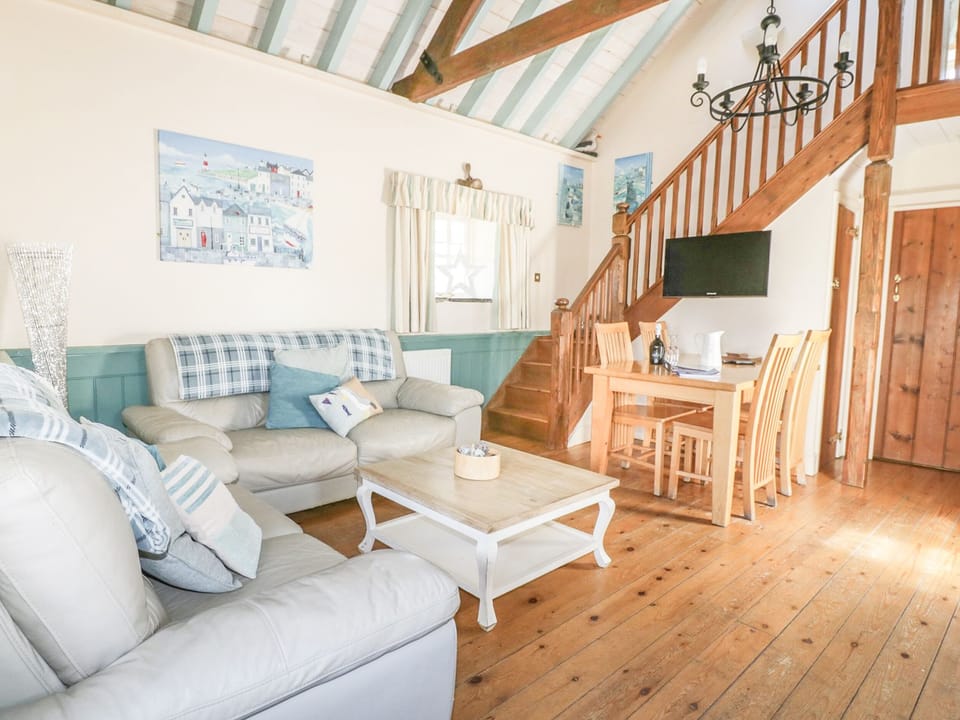 Cottage | Living area