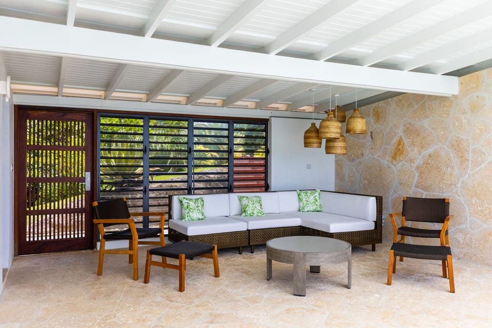 Poolhouse lounge