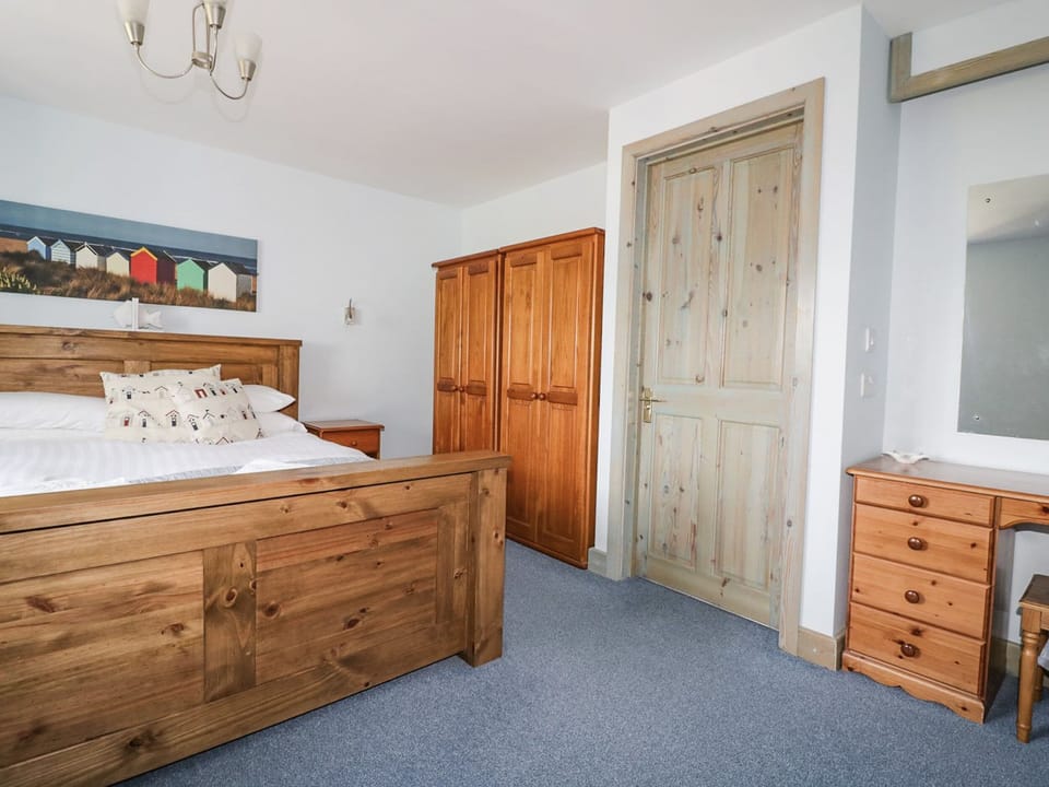 Cottage | 3 bedrooms, individually decorated, individually furnished, free WiFi