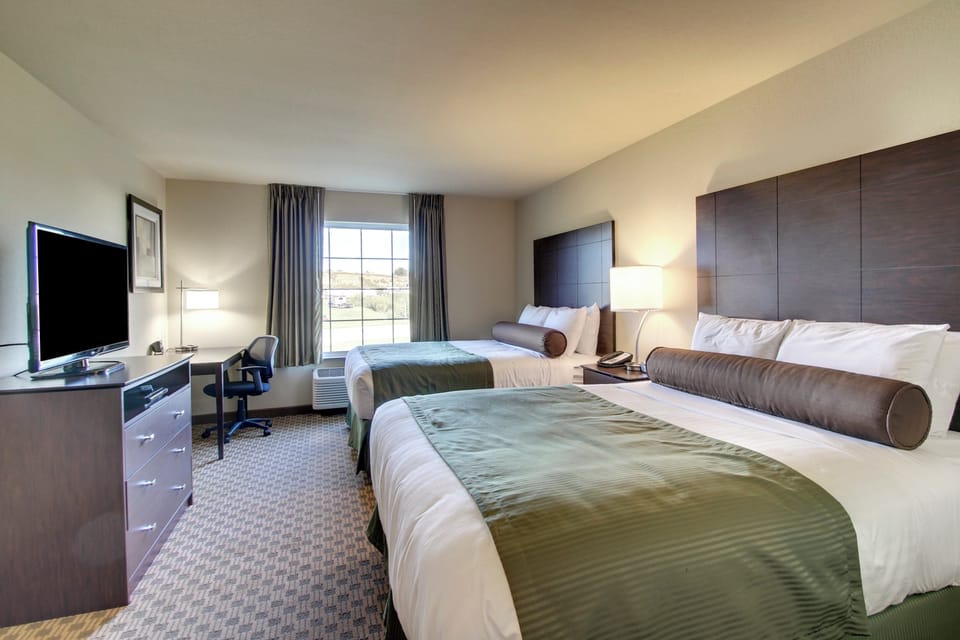 Premium bedding, pillowtop beds, in-room safe, desk