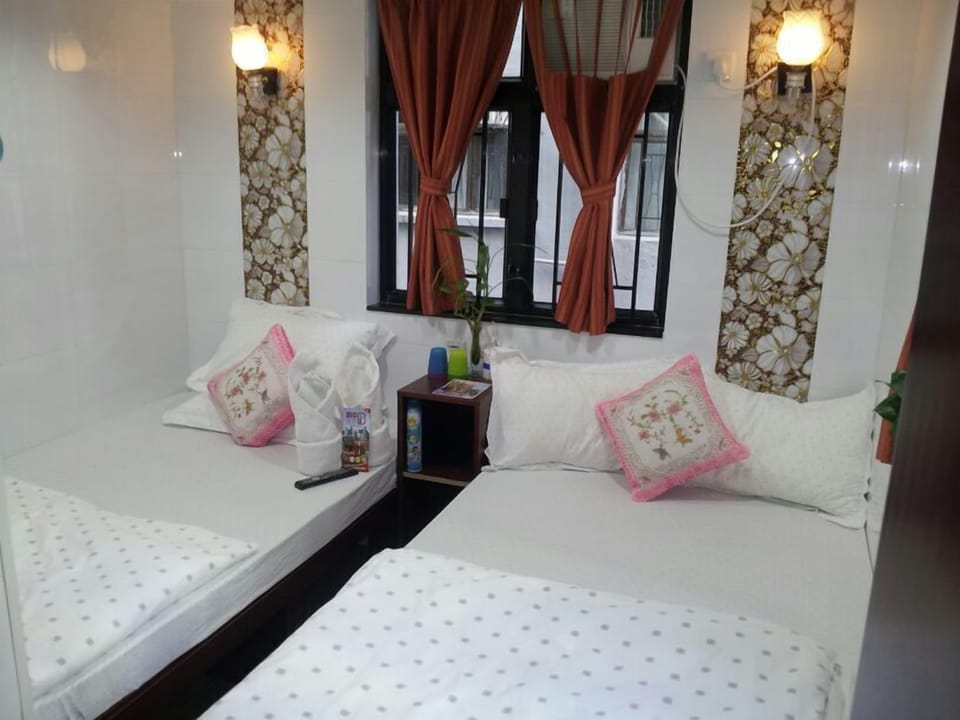 Triple Room | Free WiFi, wheelchair access