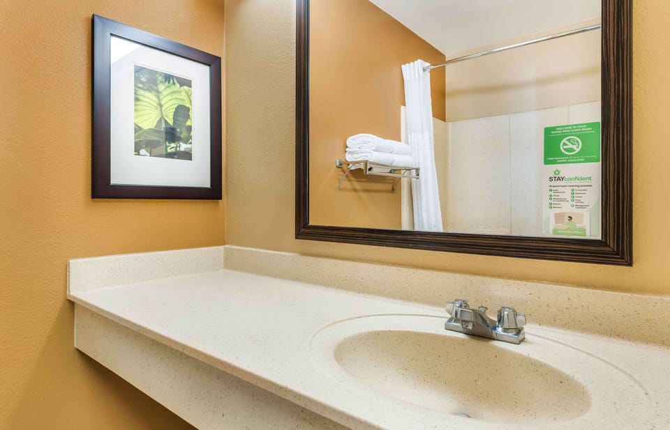 Extended Stay America Suites Minneapolis Maple Grove Hotel in Maple Grove