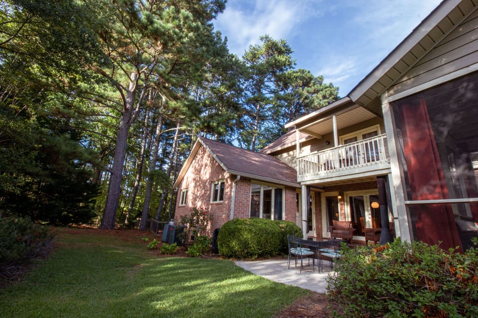 Back dining patio and master bedroom balcony