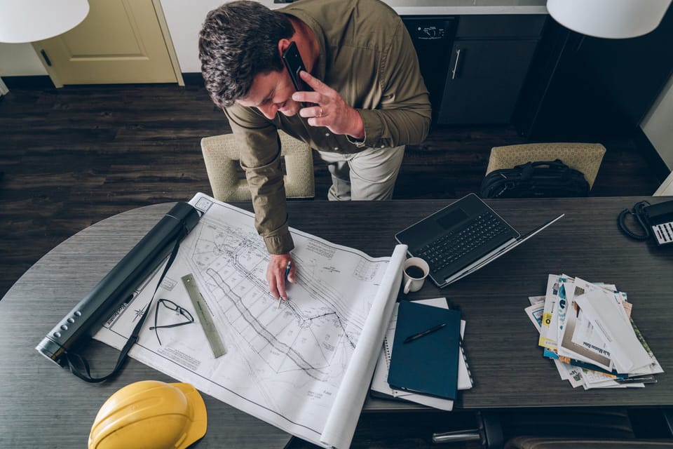 Premium bedding, in-room safe, desk, blackout drapes