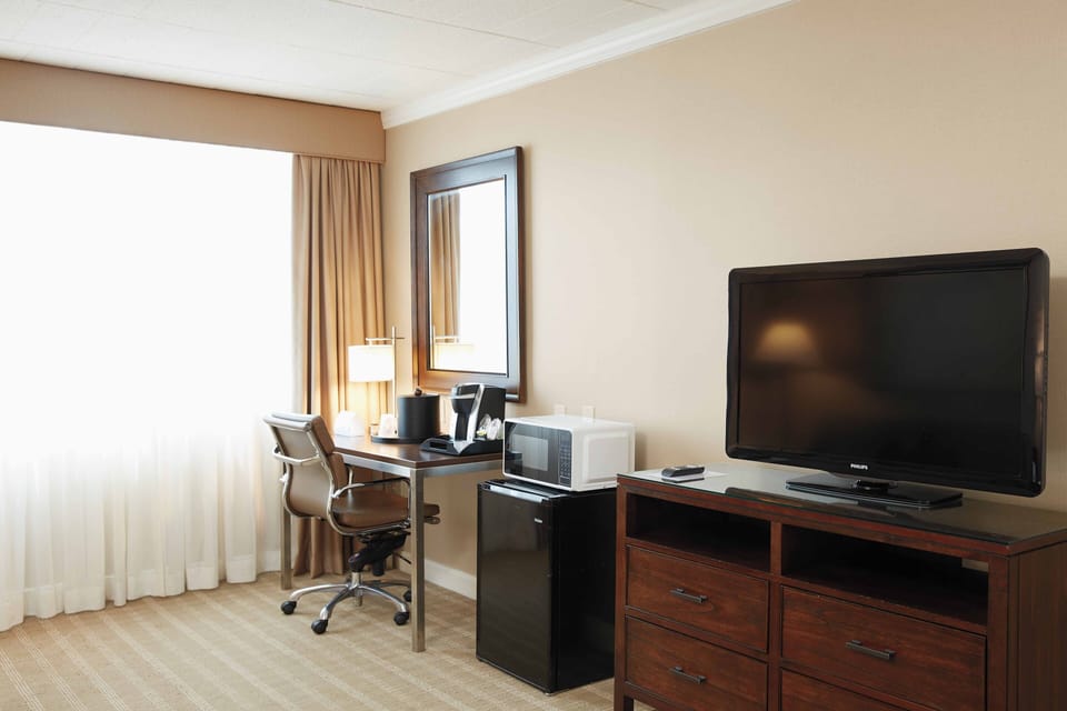 Select Comfort beds, in-room safe, individually decorated