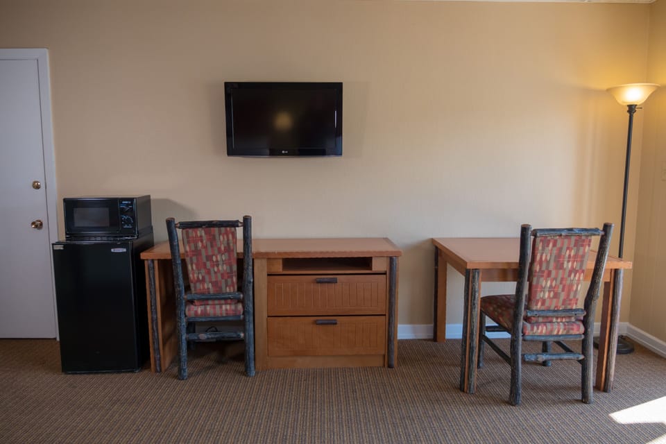 In-room safe, iron/ironing board, free WiFi, bed sheets