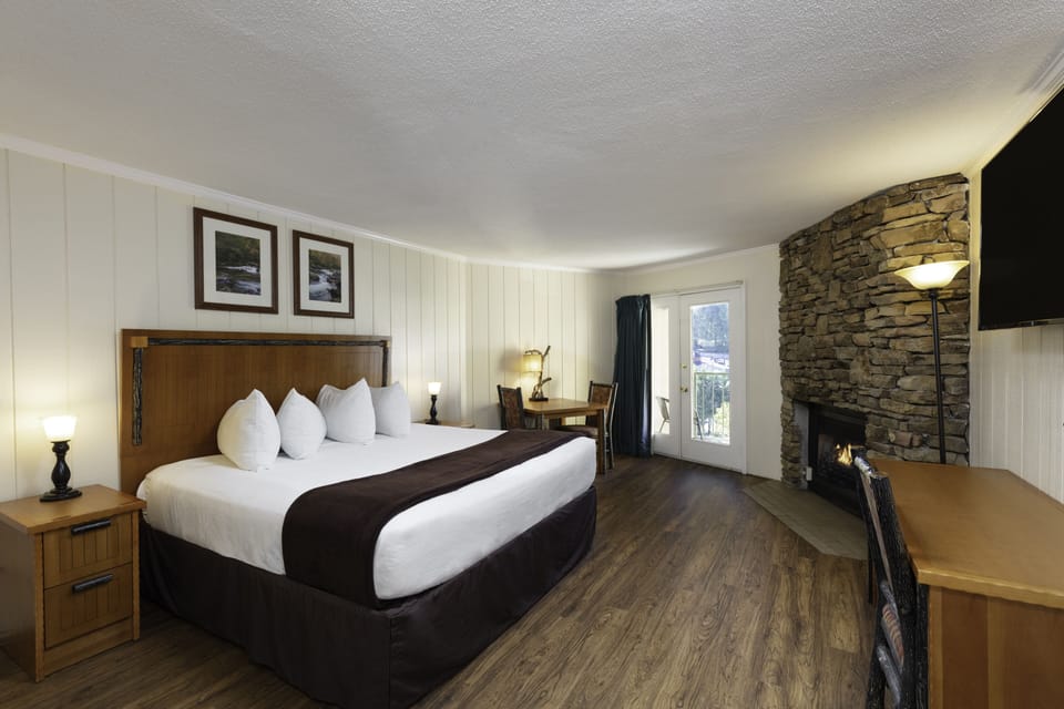 In-room safe, iron/ironing board, free WiFi, bed sheets
