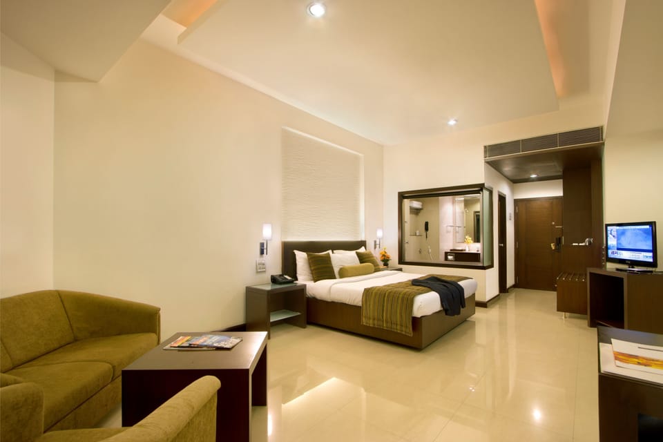 Superior Double Room, 1 Double Bed | Minibar, in-room safe, individually decorated, individually furnished