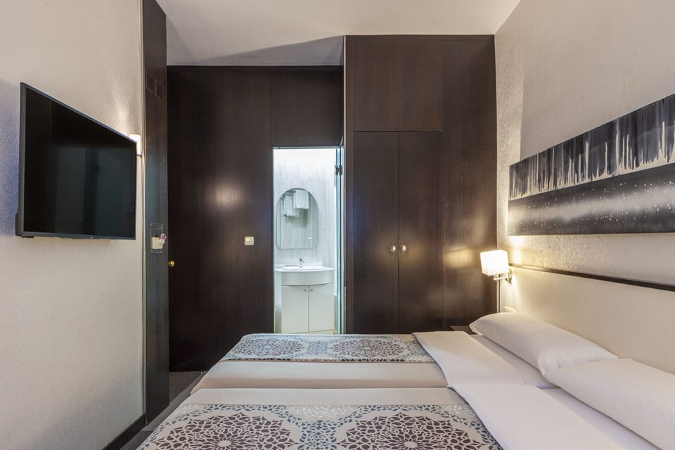 Double or Twin Room | In-room safe, individually decorated, individually furnished, desk