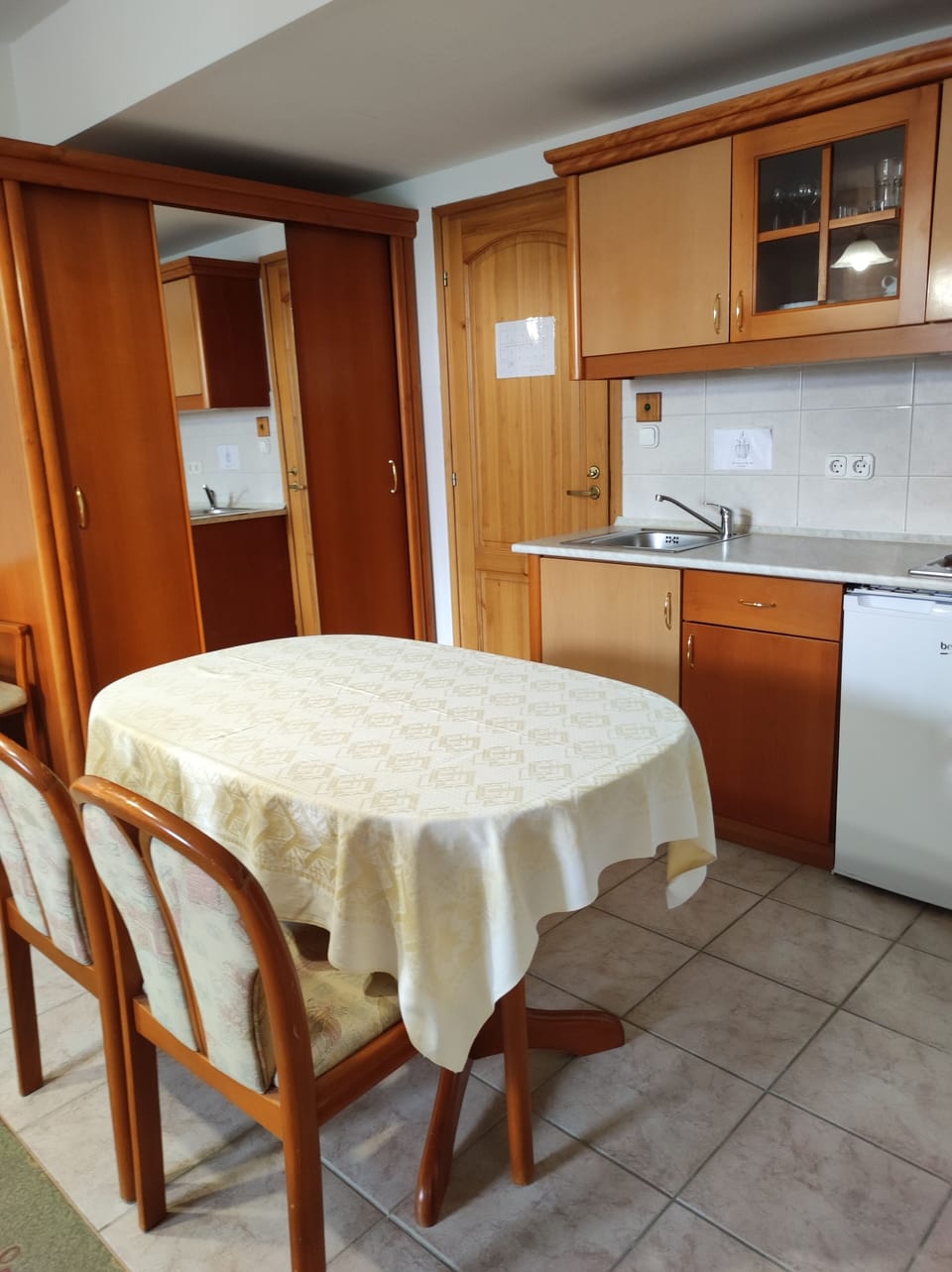 Family Quadruple Room | Private kitchen