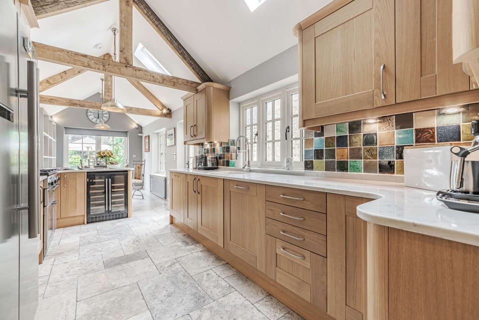Keeley Cottage Kitchen - StayCotswold