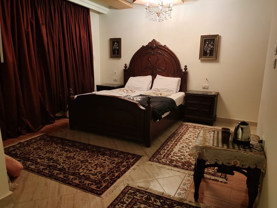 Pillowtop beds, minibar, individually decorated, individually furnished