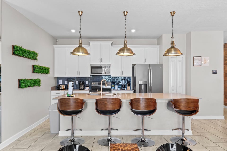 Fully-equipped kitchen
