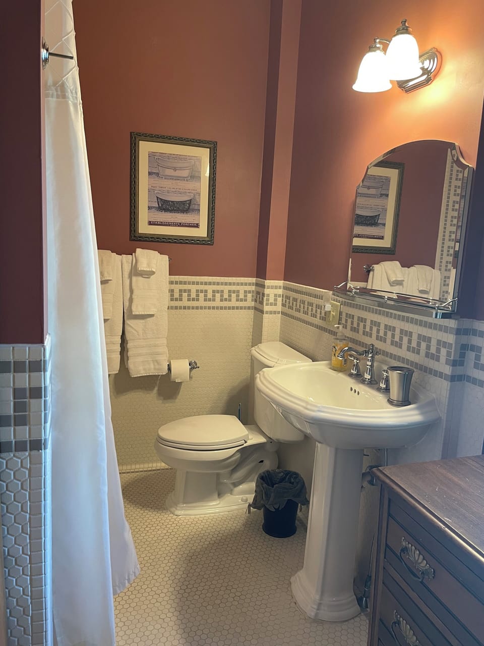 Free toiletries, hair dryer, bathrobes, towels