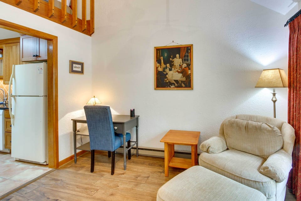 Home Office Space | Main Level