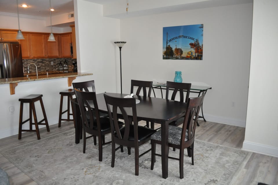 Dining area with comfortable seating for 6!