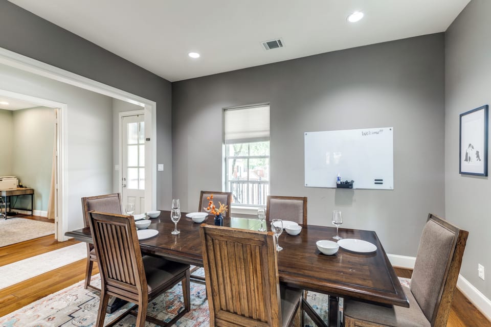 Our dinning room includes seating for 6.