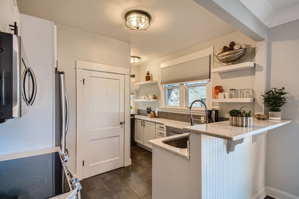 Denver Furnished Rental - Kitchen