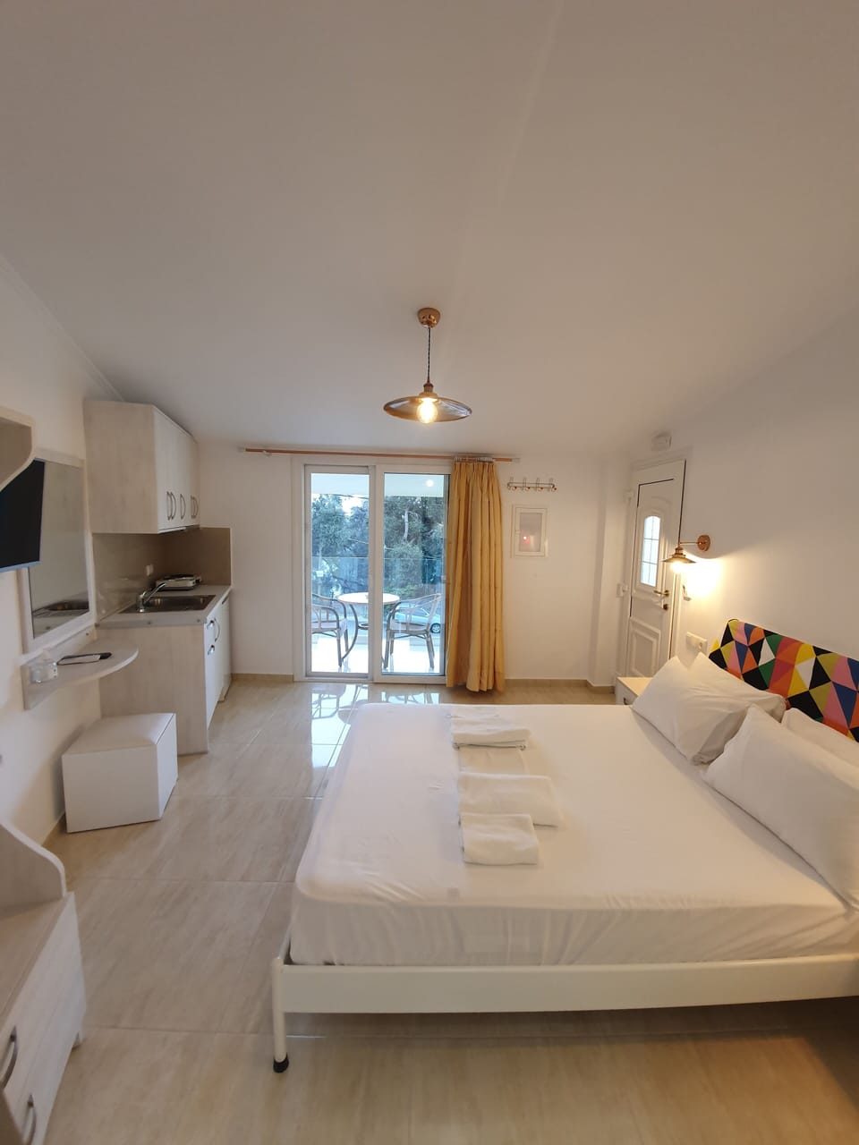 Deluxe Double Room | Premium bedding, minibar, in-room safe, soundproofing