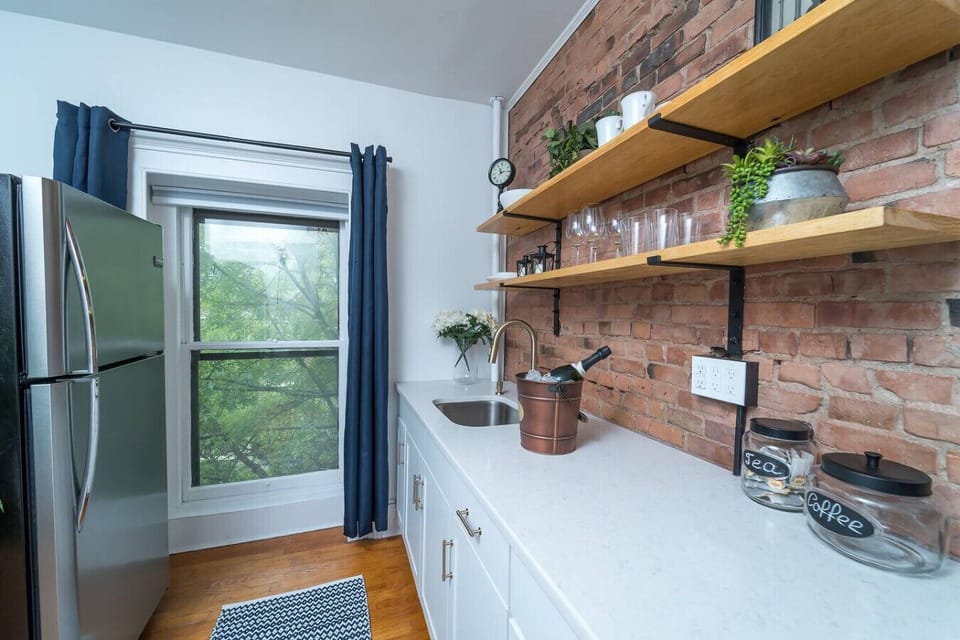 Lot of natural light