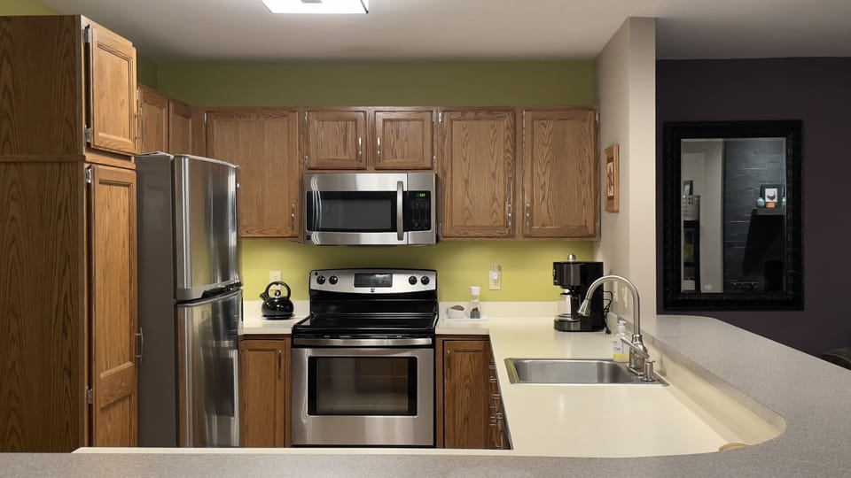 Fully equipped kitchen with ample space for cooking and entertaining 