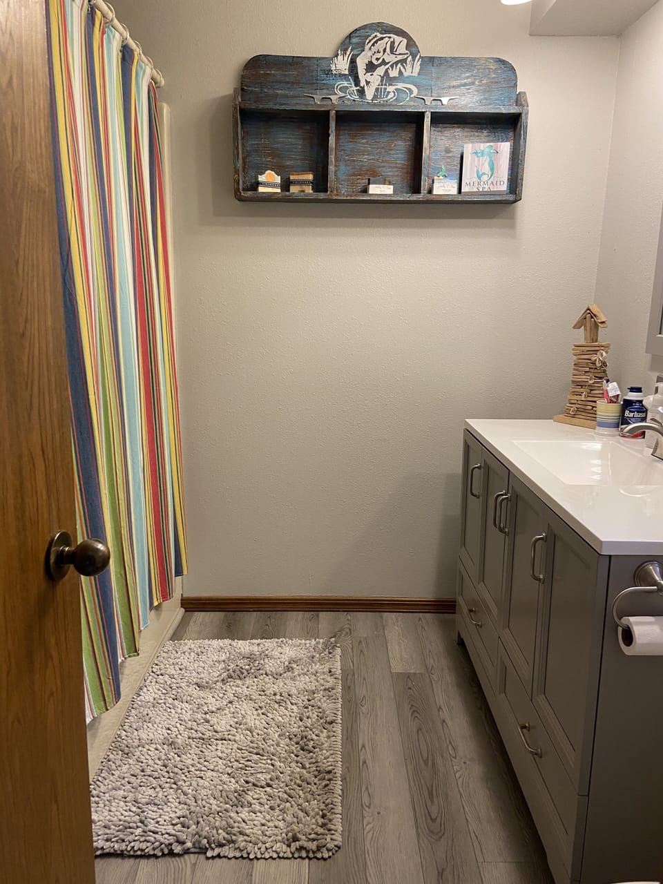 Main level bathroom 