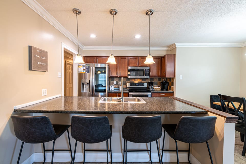 Chat and relax at the counter in bar style seating.