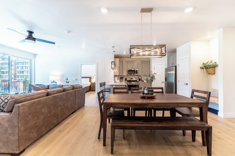 Condo (2 Bedrooms) | Property amenity