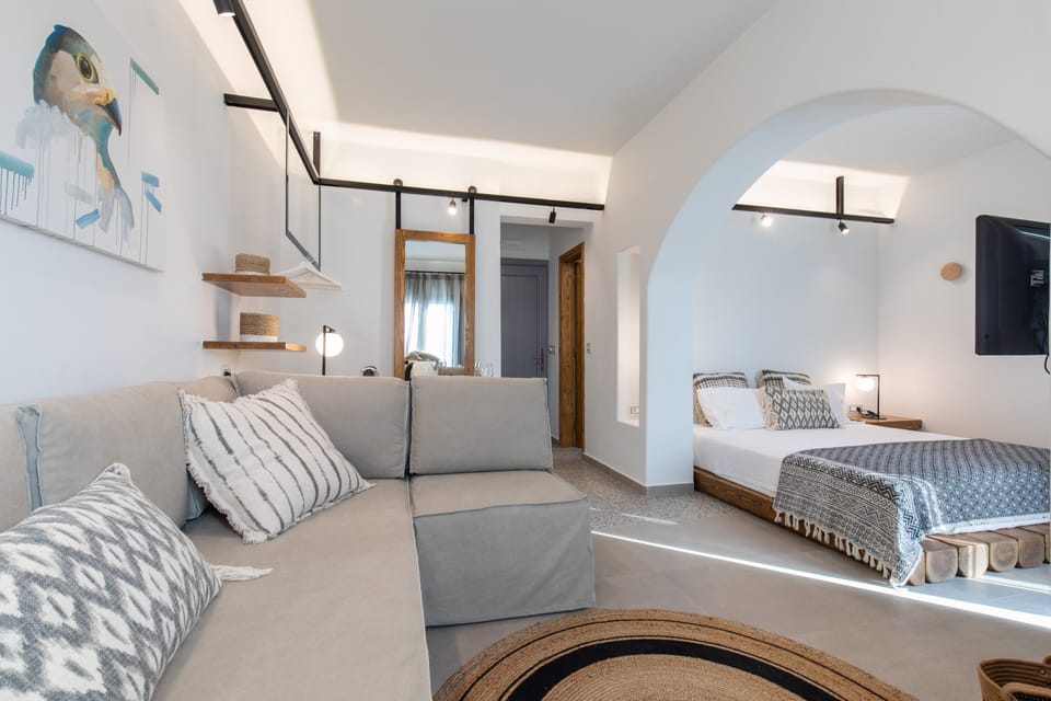 Junior Room | Premium bedding, in-room safe, individually decorated