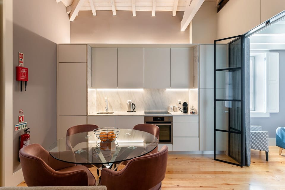 Deluxe Duplex, Mezzanine | Living area
