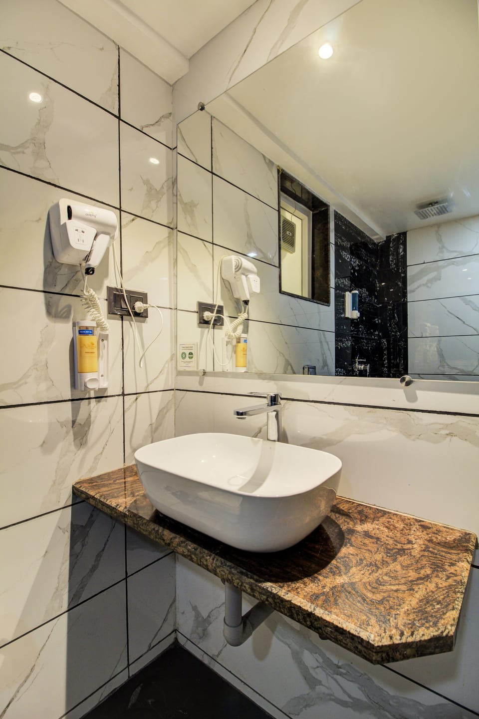 Superior Valley View | Bathroom