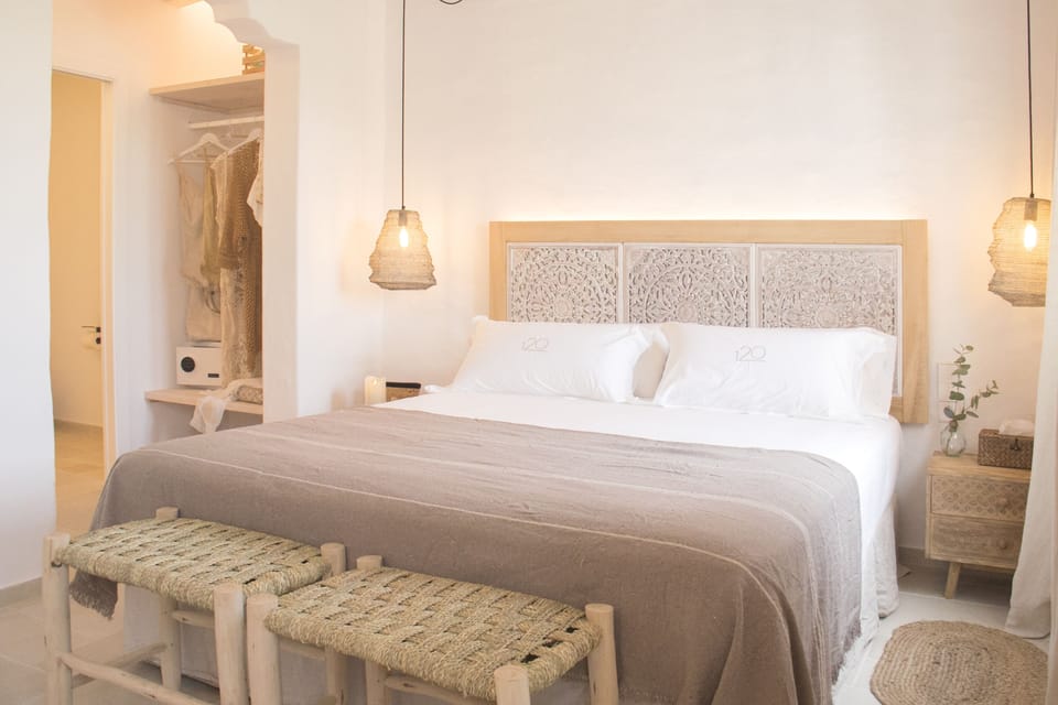 Superior Double Room, 1 King Bed, City View | Egyptian cotton sheets, premium bedding, down comforters, pillowtop beds