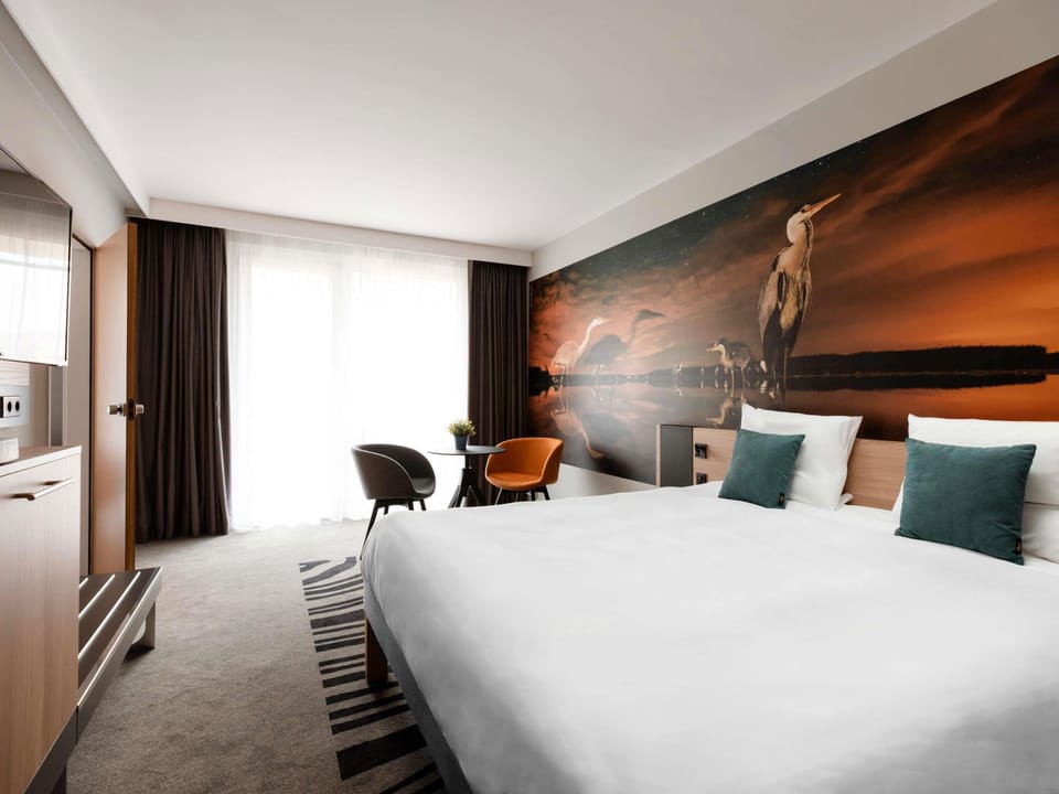 Superior Suite, 1 Double Bed with Sofa bed | Minibar, in-room safe, desk, blackout drapes