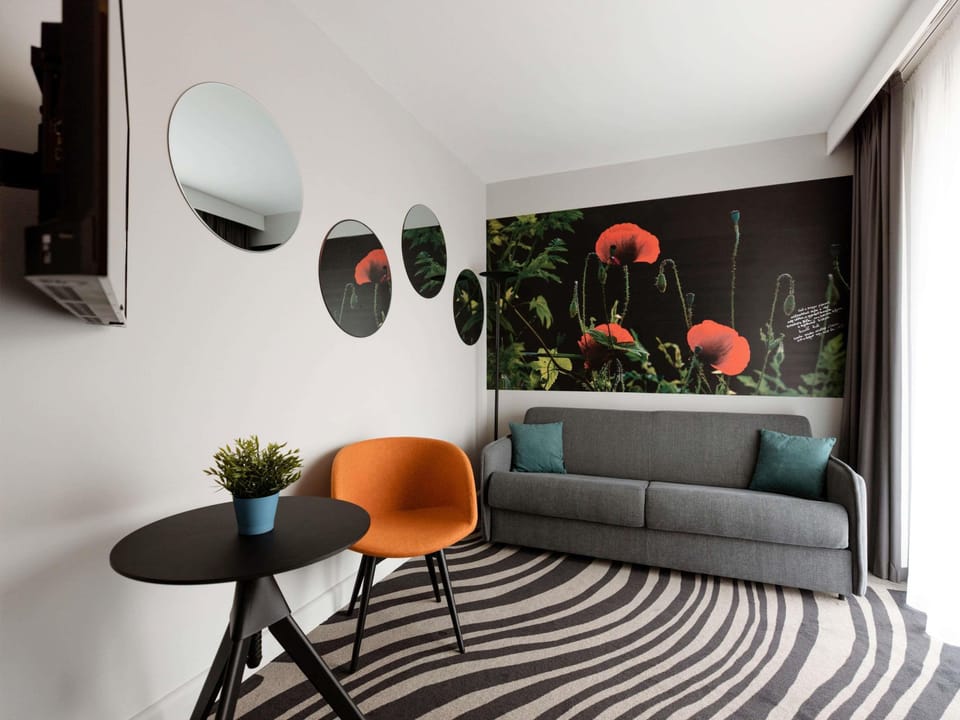 Superior Suite, 1 Double Bed with Sofa bed | Minibar, in-room safe, desk, blackout drapes