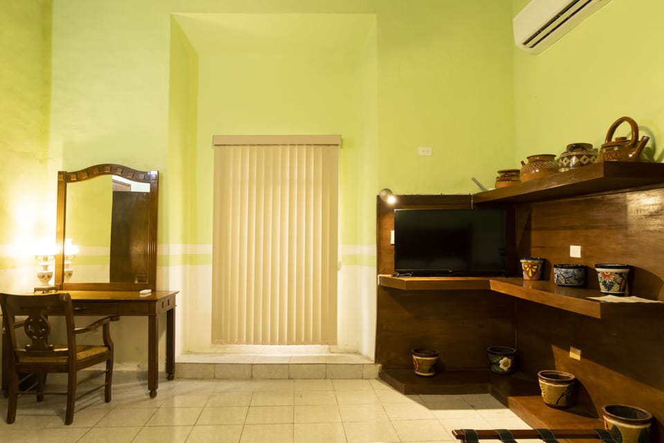 Studio, living - dining room, equipped kitchen, independent entrance | In-room safe, desk, laptop workspace, soundproofing