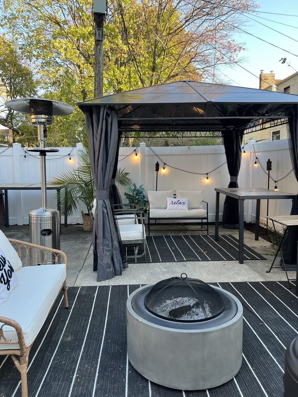 Outdoor dining