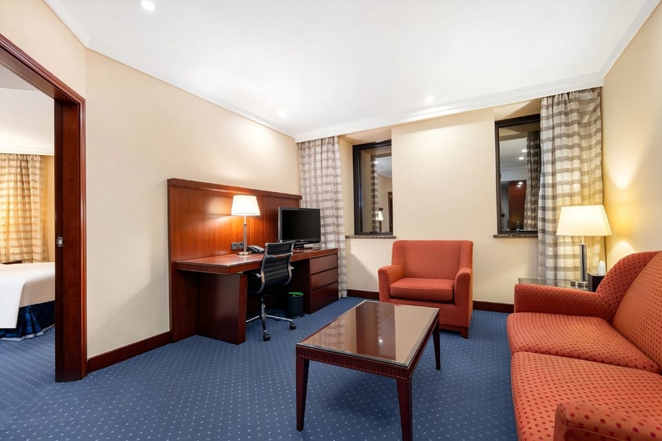 Junior Suite | Down comforters, minibar, in-room safe, desk